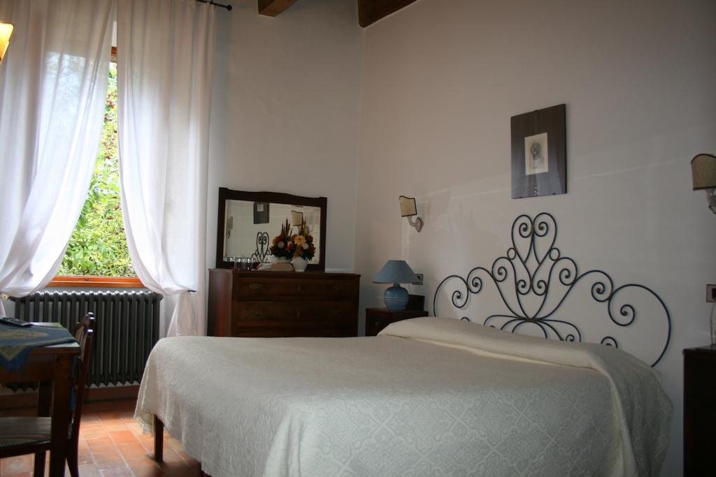 Antico Convento Santa Chiara Hotel Sarteano Kamer foto