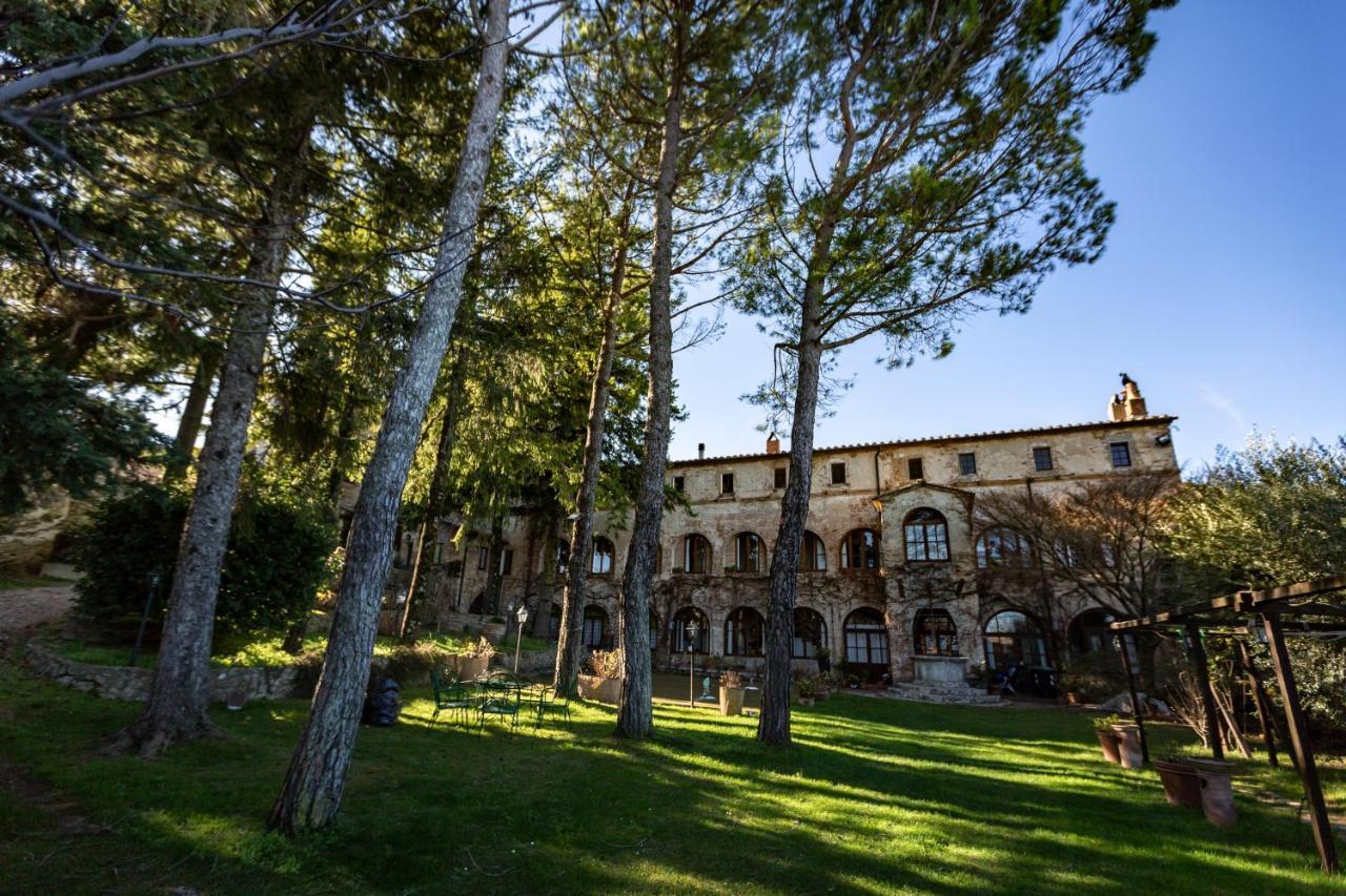 Antico Convento Santa Chiara Hotel Sarteano Buitenkant foto